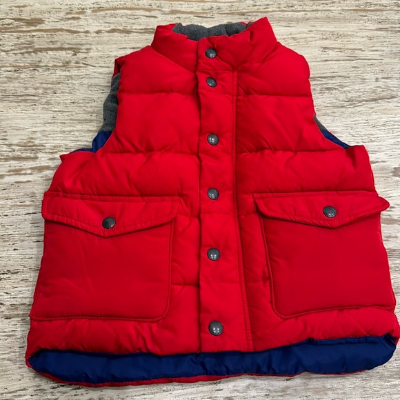 Baby gap Red Vest size 3T - Picture 1 of 8